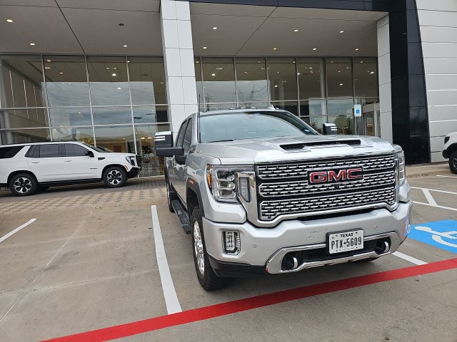 Used 2021 GMC Sierra 2500 Denali w/ Denali Ultimate Package AWD/4WD image 2