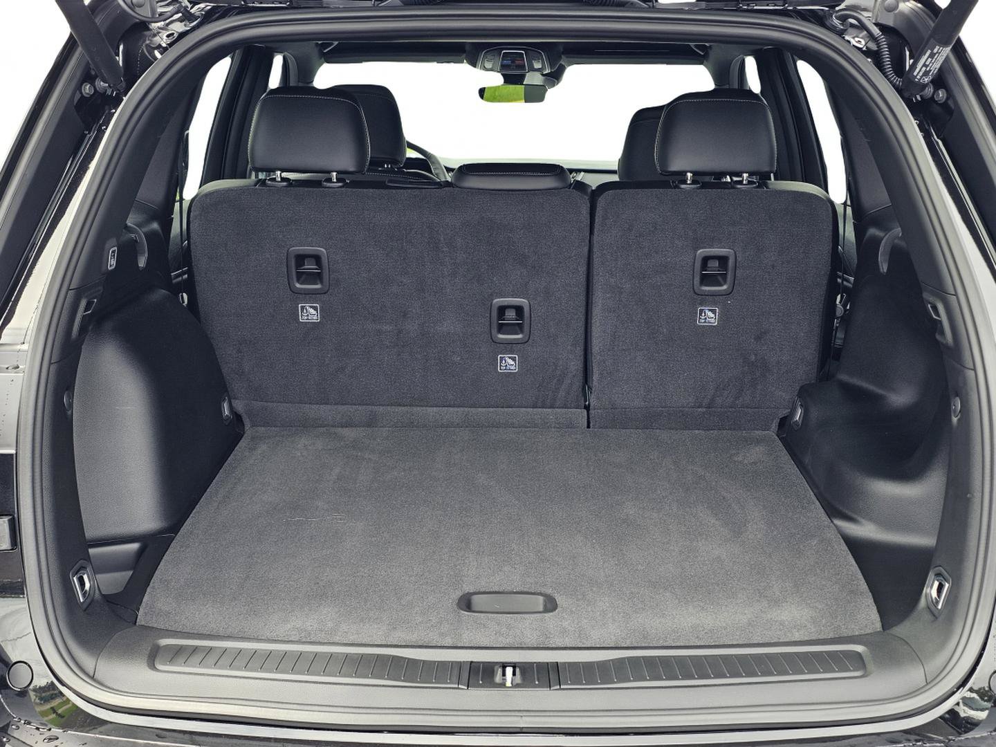 New 2026 Jeep Grand Cherokee Altitude RWD image 11
