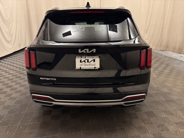 Certified 2023 Kia Sorento S image 6