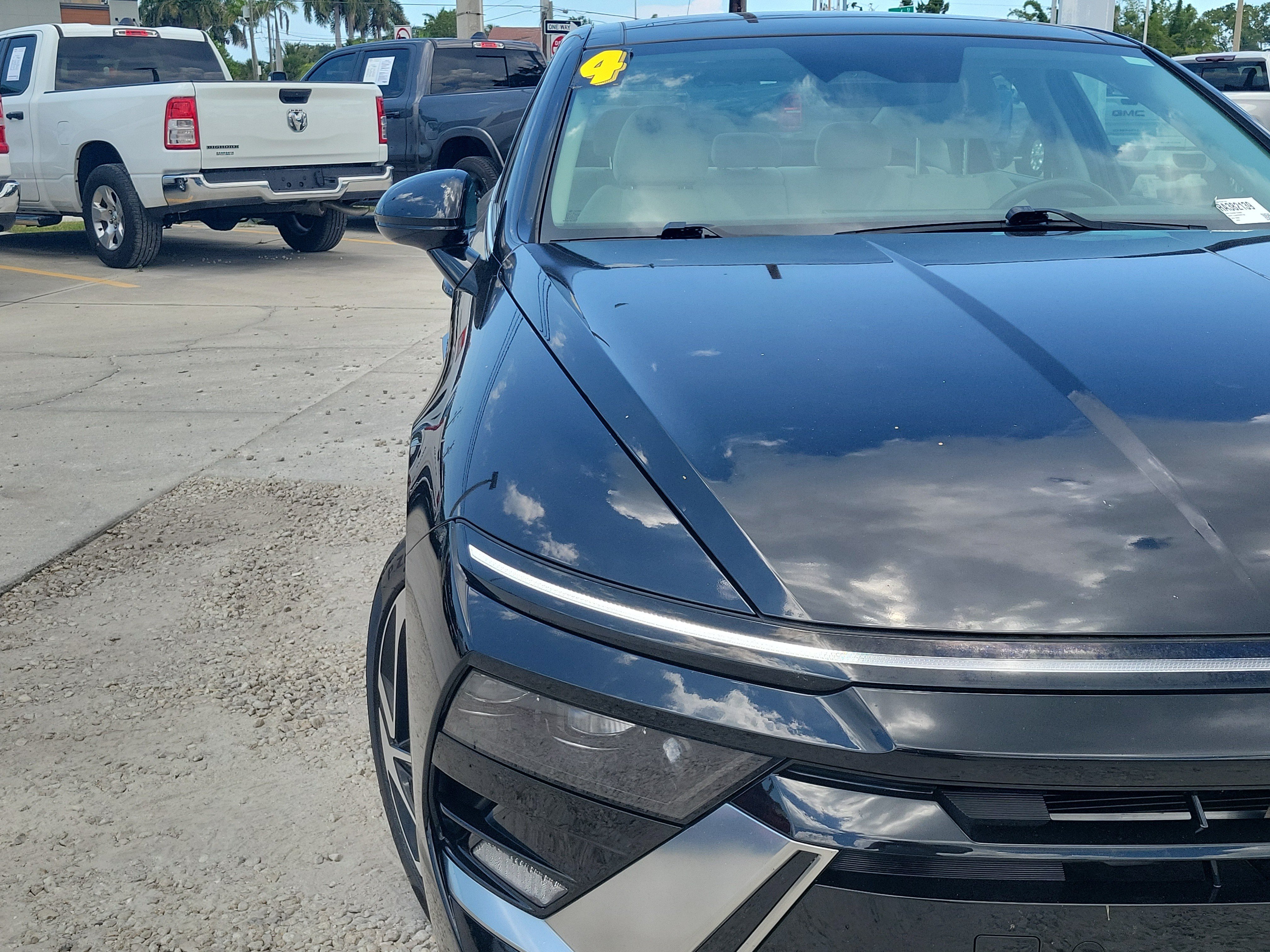 Used 2024 Hyundai Sonata SEL w/ Convenience Package FWD image 7