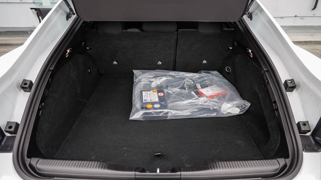 New 2026 Dodge Charger R/T w/ Blacktop Package AWD/4WD image 30