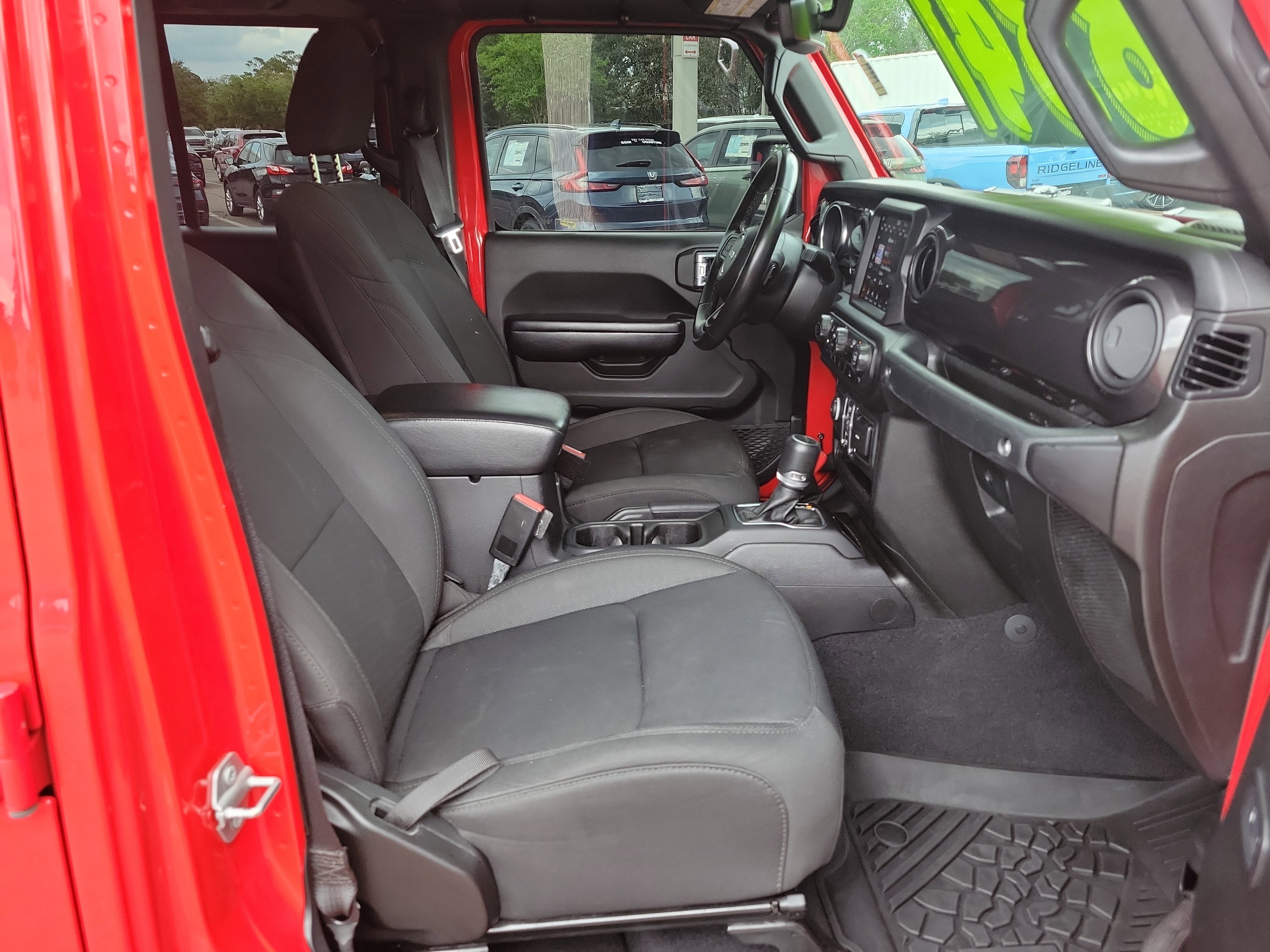 Used 2021 Jeep Gladiator Sport AWD/4WD image 17