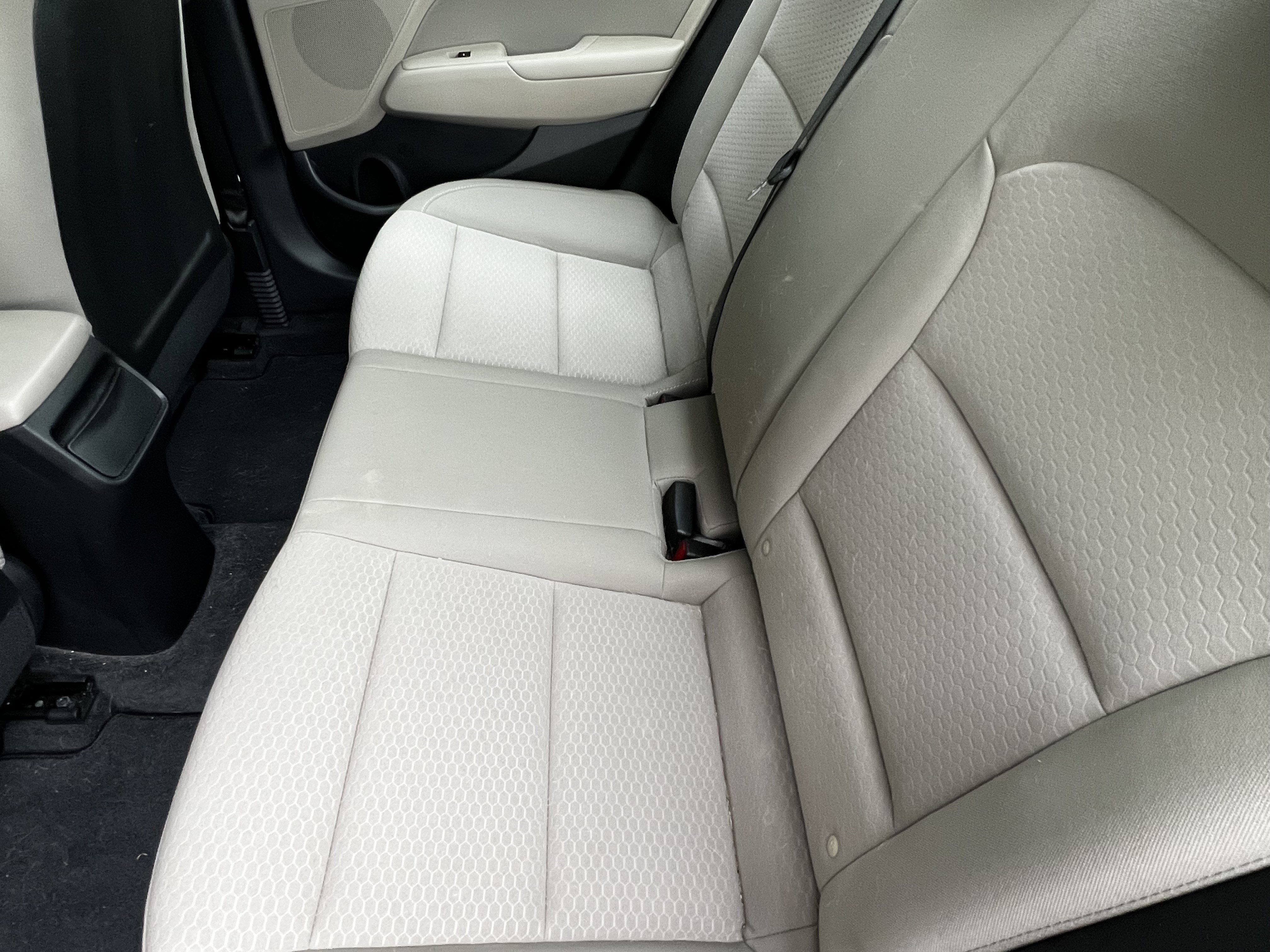 Used 2020 Hyundai Elantra Value Edition FWD image 31