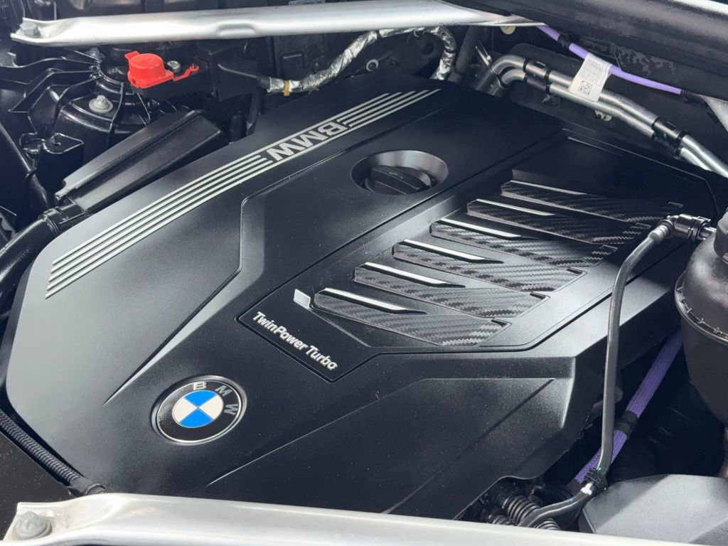 Used 2021 BMW X6 xDrive40i w/ M Sport Package image 62