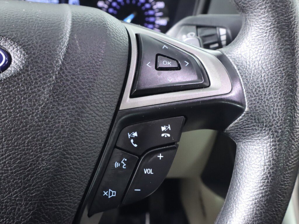 Used 2018 Ford Fusion SE image 13