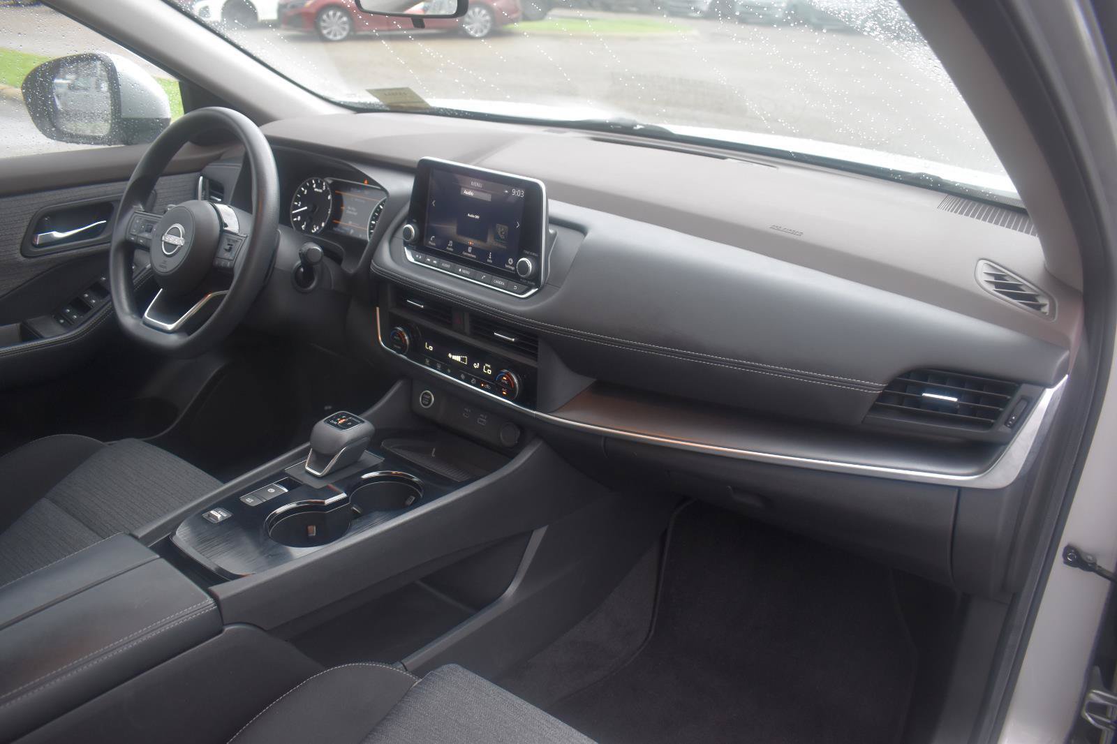 Used 2023 Nissan Rogue SV FWD image 61