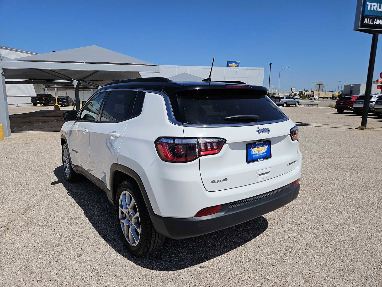 Used 2025 Jeep Compass Limited AWD/4WD image 6