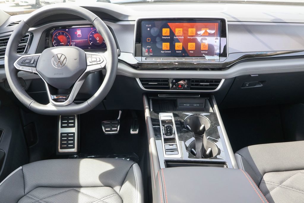 New 2025 Volkswagen Atlas Peak Edition SE image 36