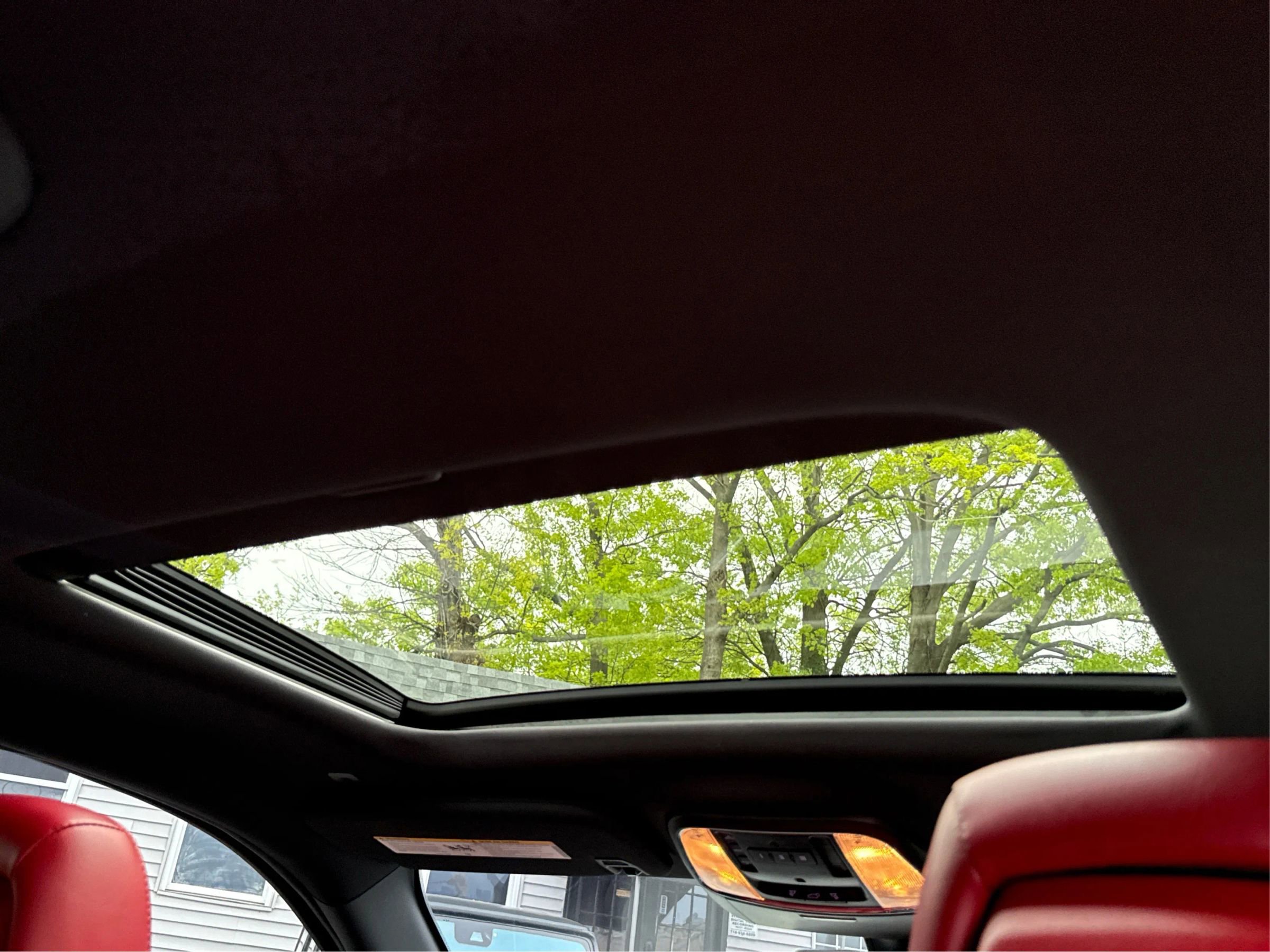 Used 2020 Dodge Durango R/T w/ Technology Group AWD/4WD image 19