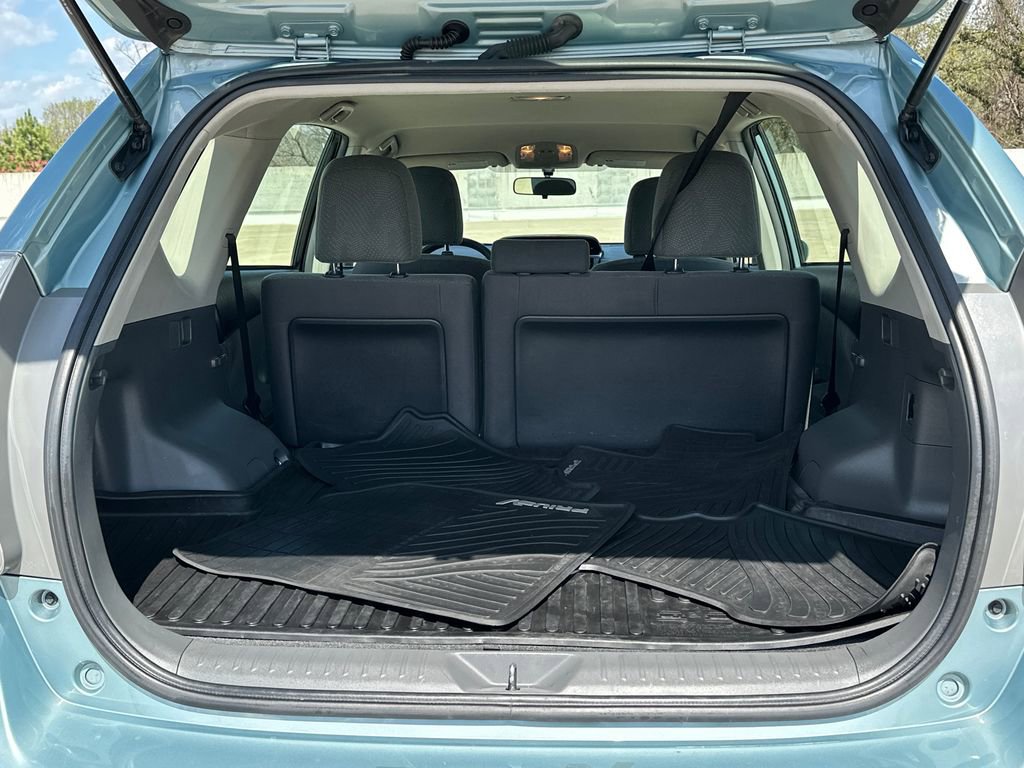 Used 2014 Toyota Prius V Three image 5