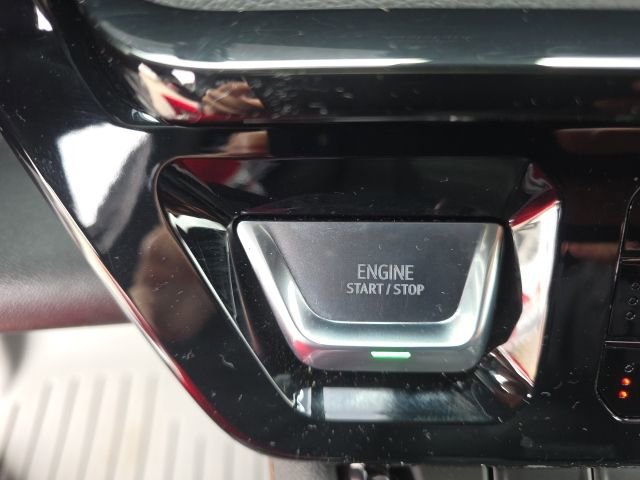 Used 2025 GMC Sierra 2500 AT4 w/ Technology Package image 27