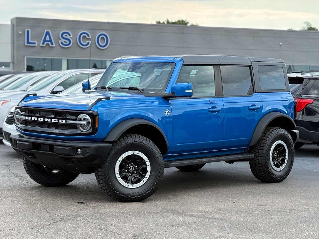 Certified 2023 Ford Bronco Outer Banks w/ Sasquatch Package AWD/4WD 360° Tour