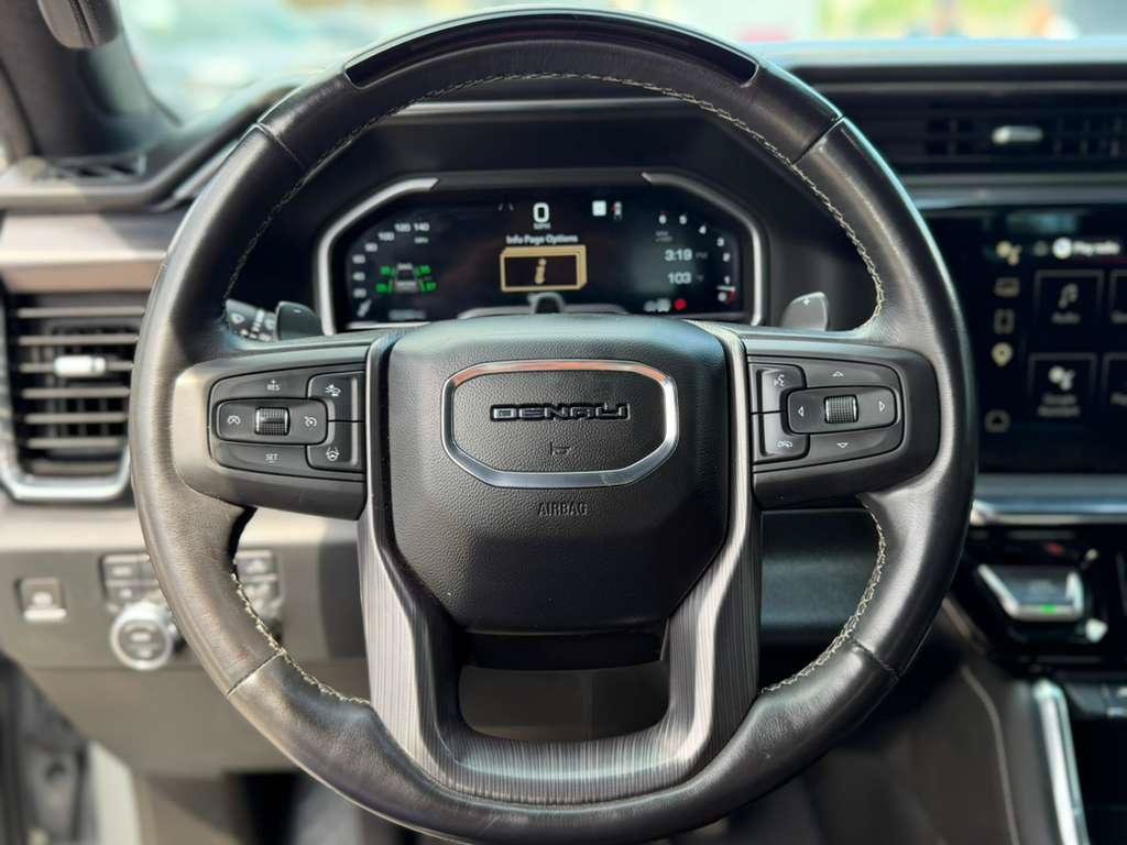 Used 2023 GMC Sierra 1500 Denali Ultimate AWD/4WD image 10