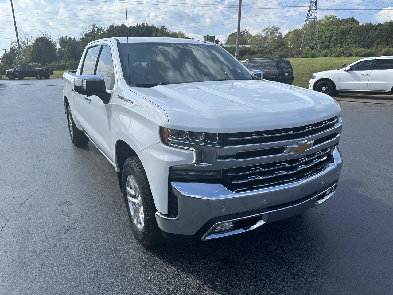 Used 2021 Chevrolet Silverado 1500 LTZ w/ LTZ Convenience Package II AWD/4WD image 6