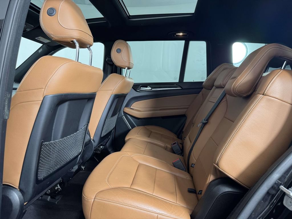 Used 2017 Mercedes-Benz GLS 450 4MATIC image 33