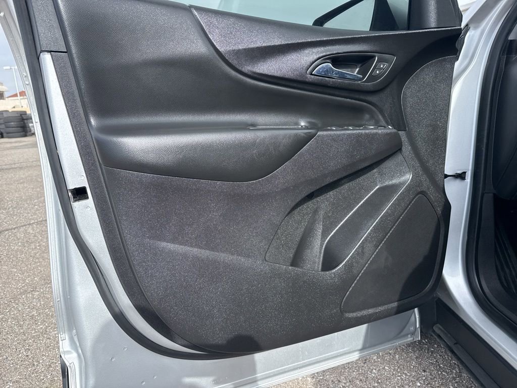 Used 2020 Chevrolet Equinox LT image 27