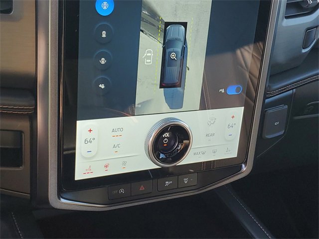 Used 2024 Ford Expedition Platinum image 20