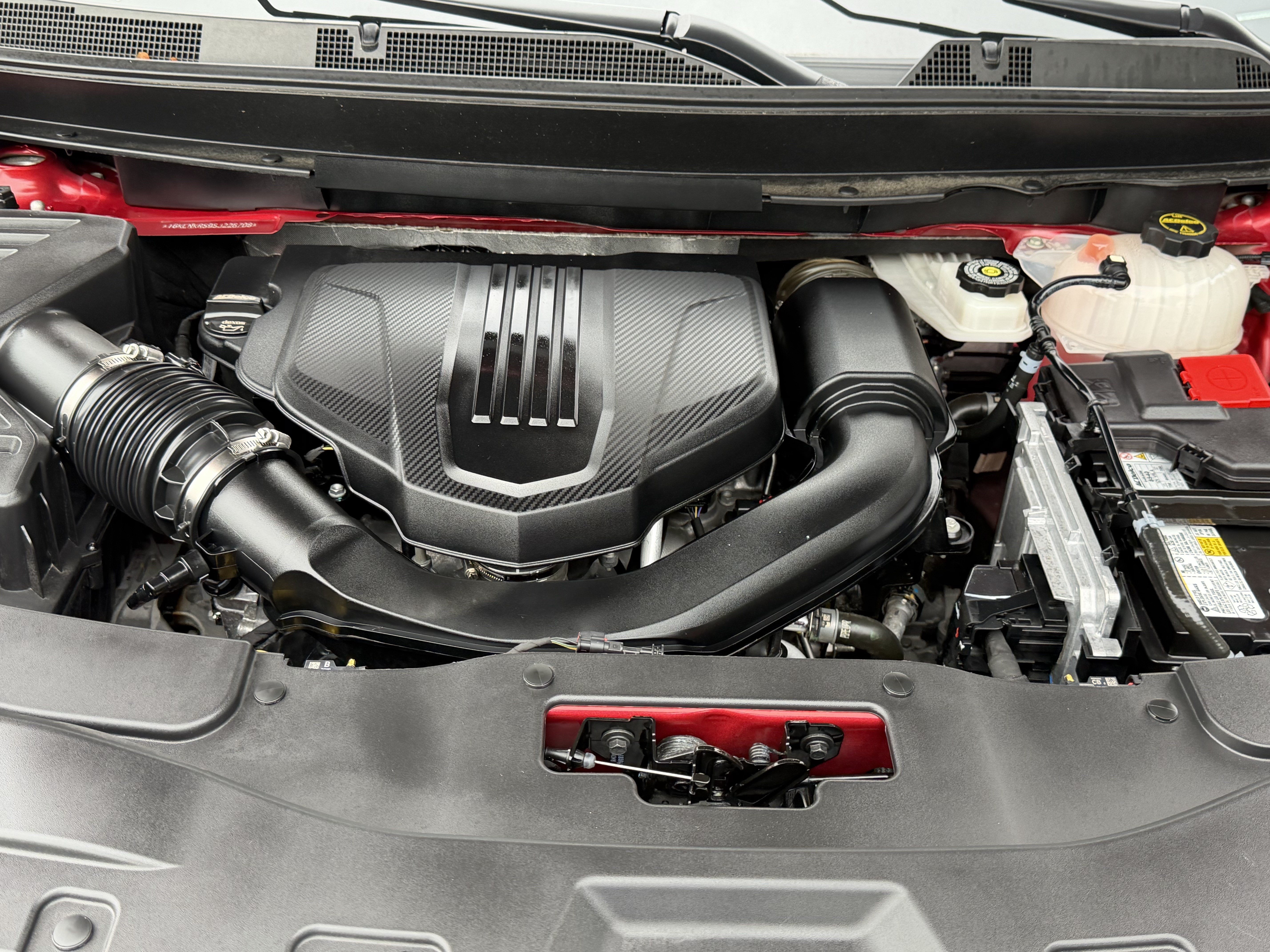 Used 2025 GMC Acadia Elevation w/ Elevation Premium Package FWD image 30