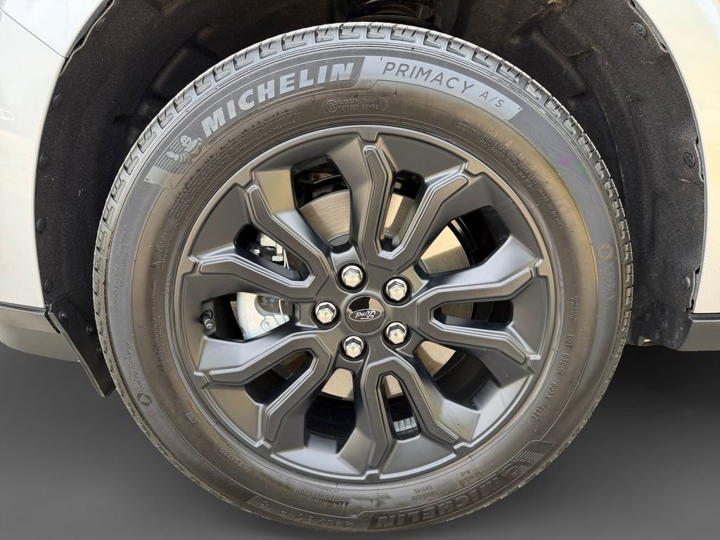 Used 2024 Ford Maverick Lariat w/ Black Appearance Package image 11