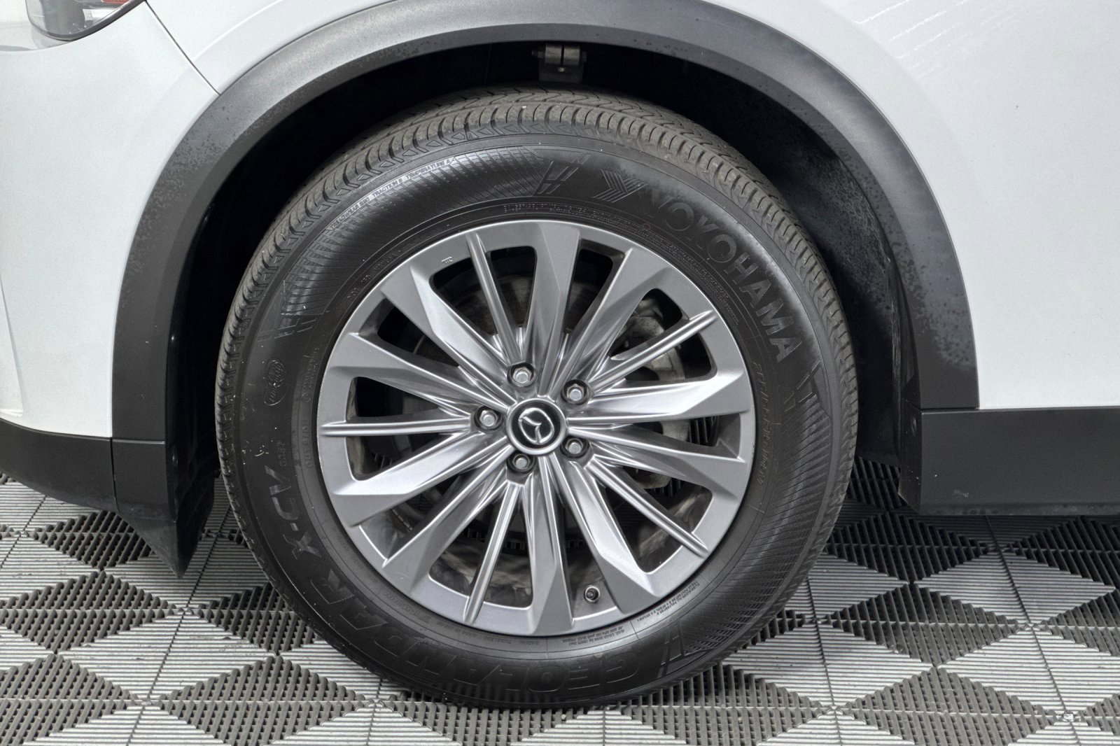 Used 2024 MAZDA CX-90 3.3 Turbo w/ Preferred Plus image 27