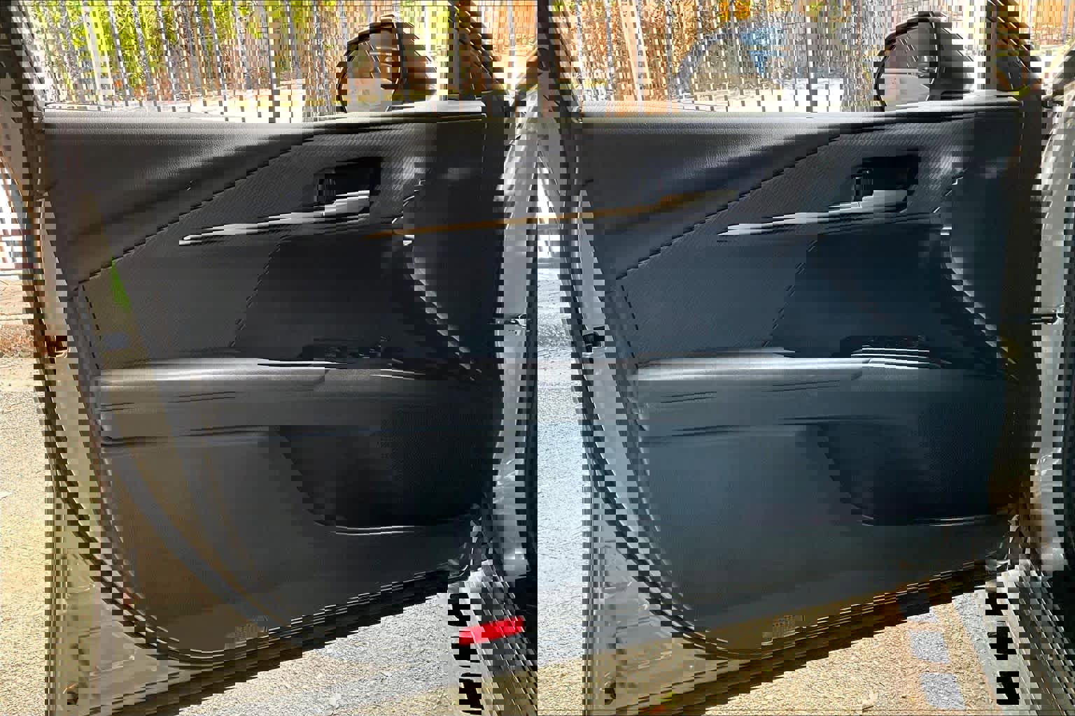 Used 2025 Toyota Camry SE w/ Convenience Package image 21