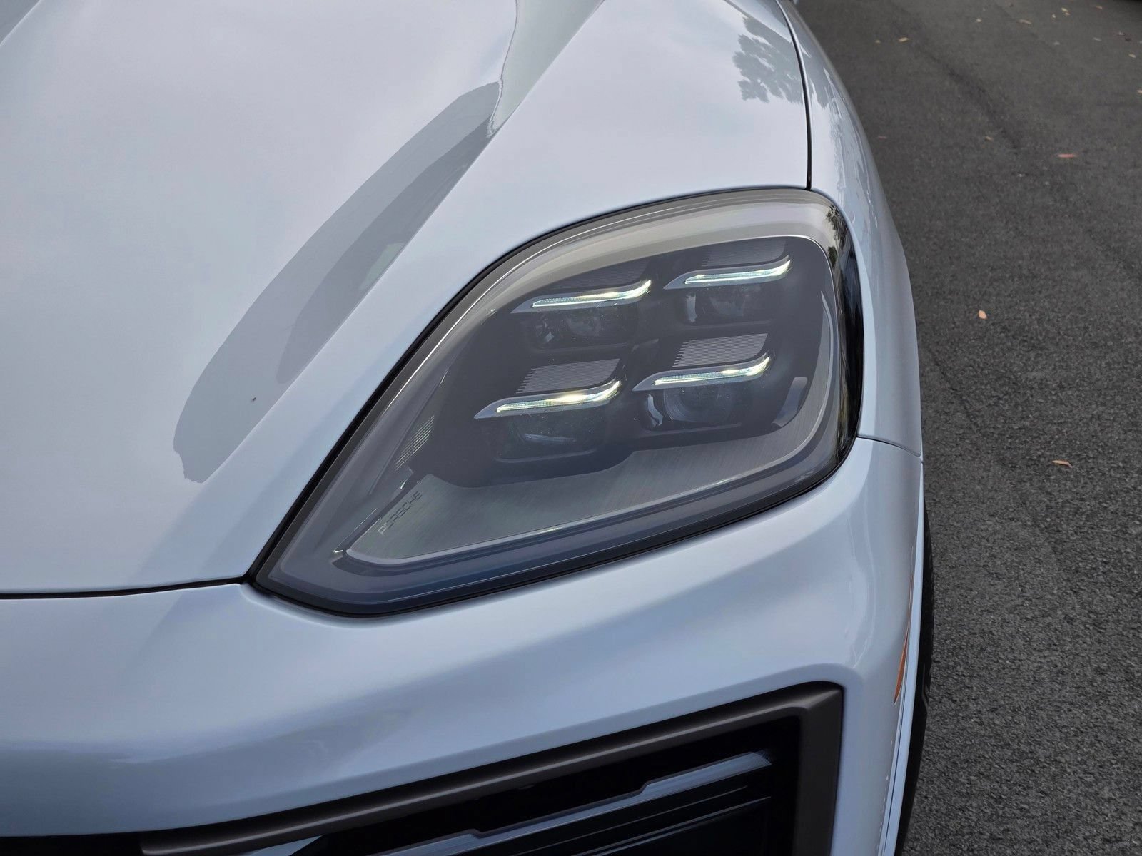 New 2026 Porsche Cayenne Turbo AWD/4WD image 13