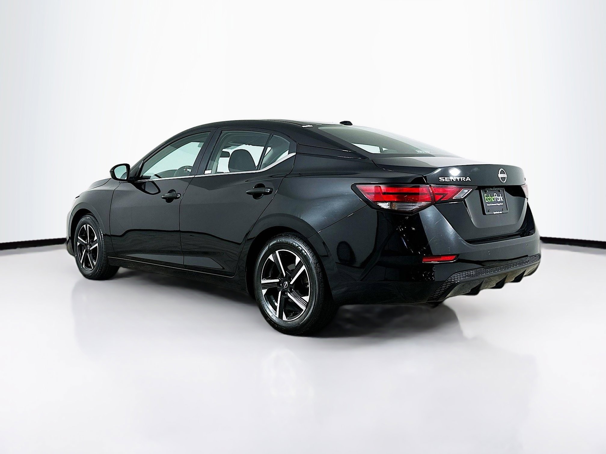 Used 2024 Nissan Sentra SV image 5