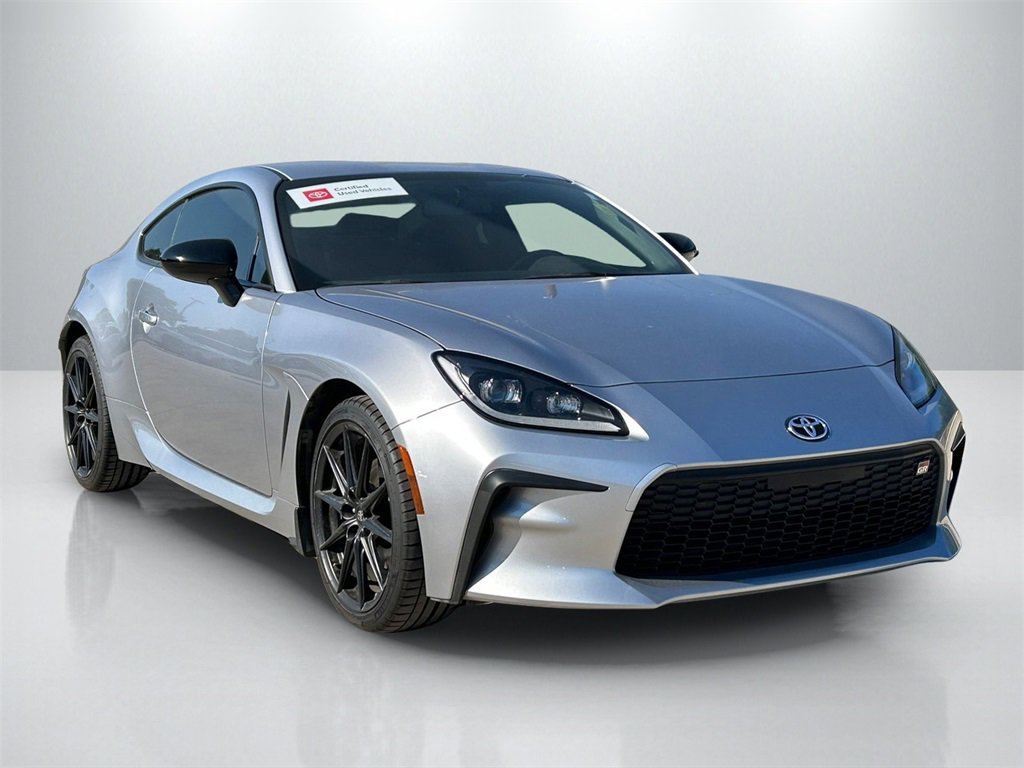 Used 2025 Toyota GR86 Premium image 3