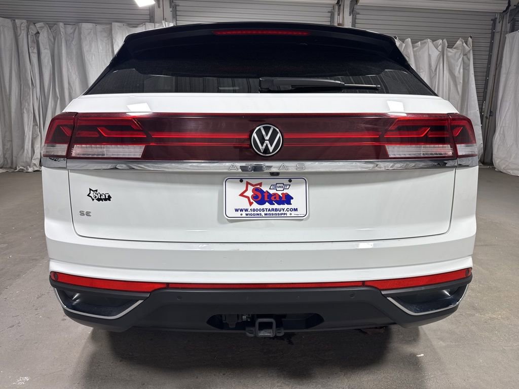 Used 2025 Volkswagen Atlas Cross Sport SE image 6