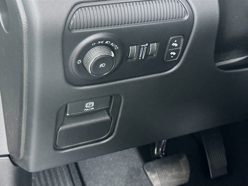 New 2025 Jeep Grand Wagoneer L Series II Obsidian w/ Quick Order Packagew 28T image 14