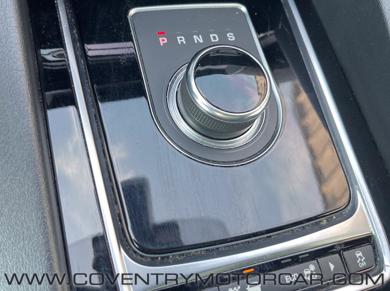 Used 2019 Jaguar F-PACE S image 23