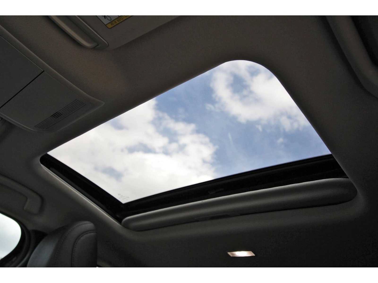 Used 2022 MAZDA CX-30 AWD 2.5 S w/ Premium Package image 27