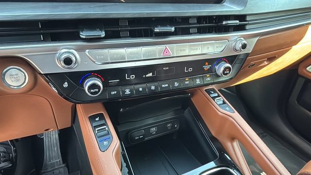 Used 2024 Kia Telluride EX X-Line AWD/4WD image 31
