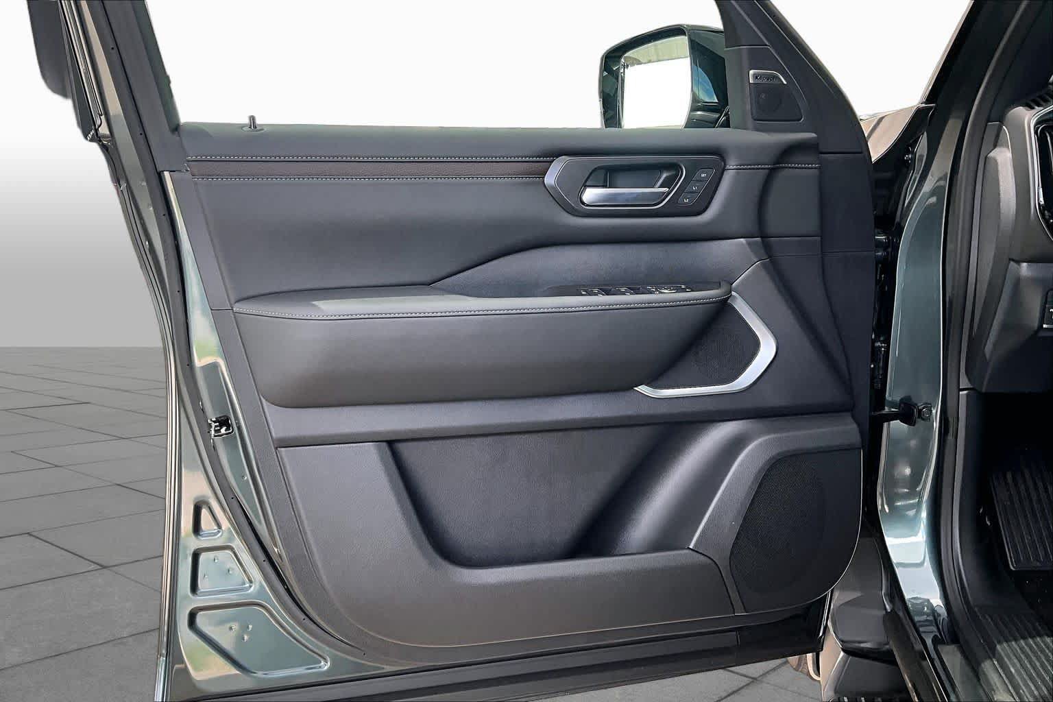 New 2026 Nissan Armada Platinum AWD/4WD image 13