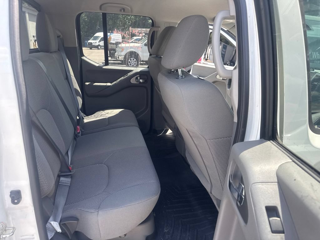Used 2018 Nissan Frontier SV RWD image 17