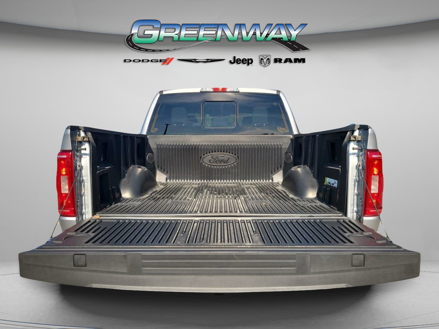 Used 2022 Ford F150 XLT w/ Equipment Group 301A Mid image 7