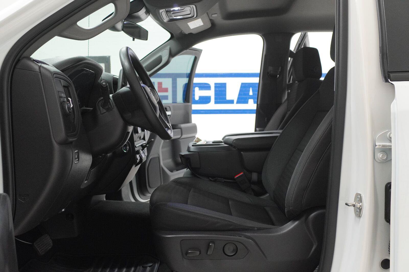 Used 2024 Chevrolet Silverado 1500 Custom RWD image 5
