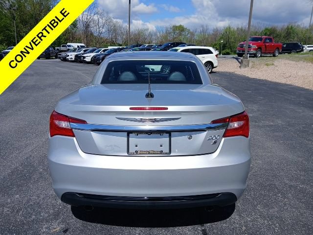 Used 2012 Chrysler 200 S FWD image 5