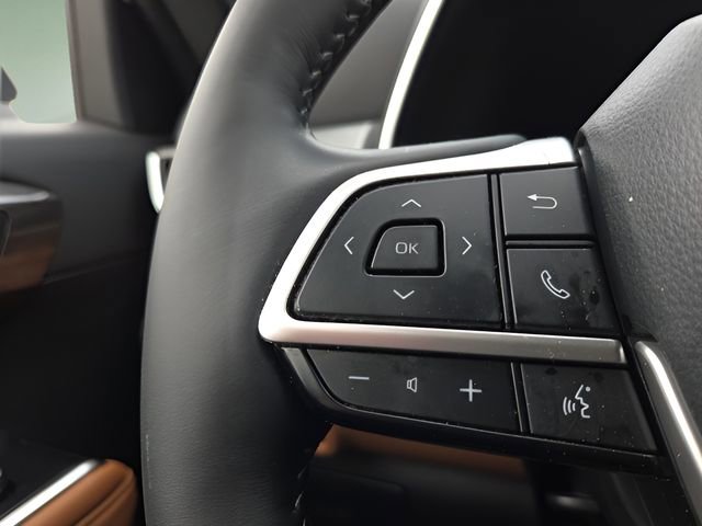 Used 2025 Toyota Highlander Platinum image 24