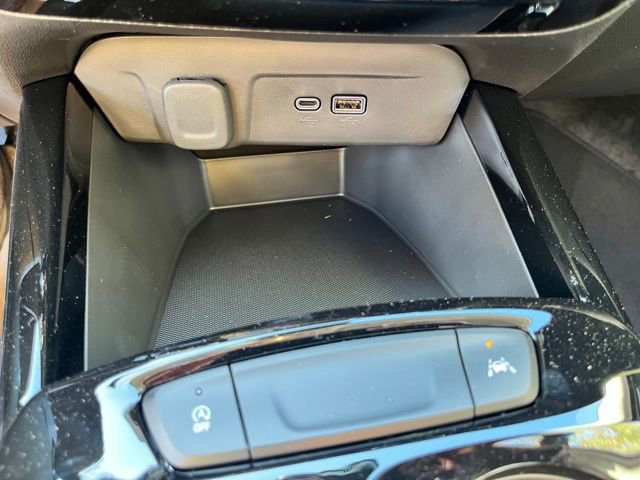 Used 2025 Chevrolet Trax ACTIV w/ Driver Confidence Package FWD image 34