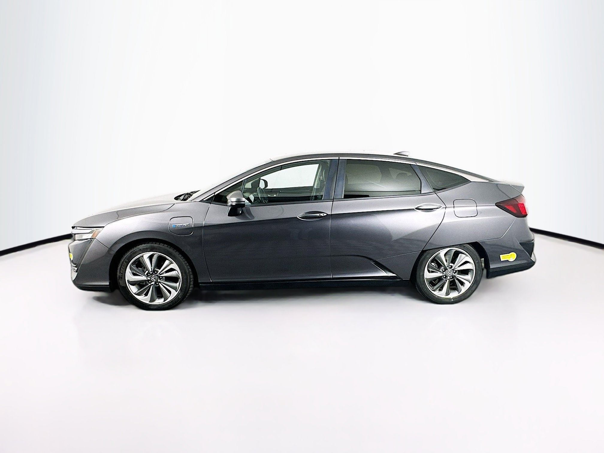 Used 2020 Honda Clarity Touring image 4