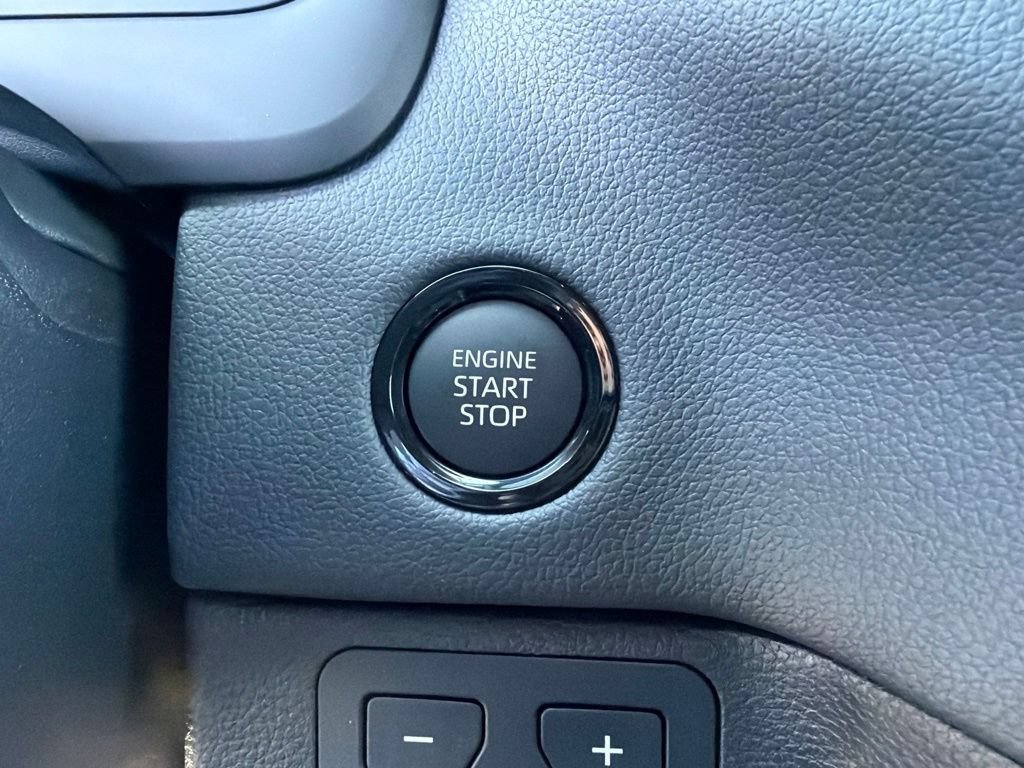 New 2026 Toyota Tundra Limited AWD/4WD image 29