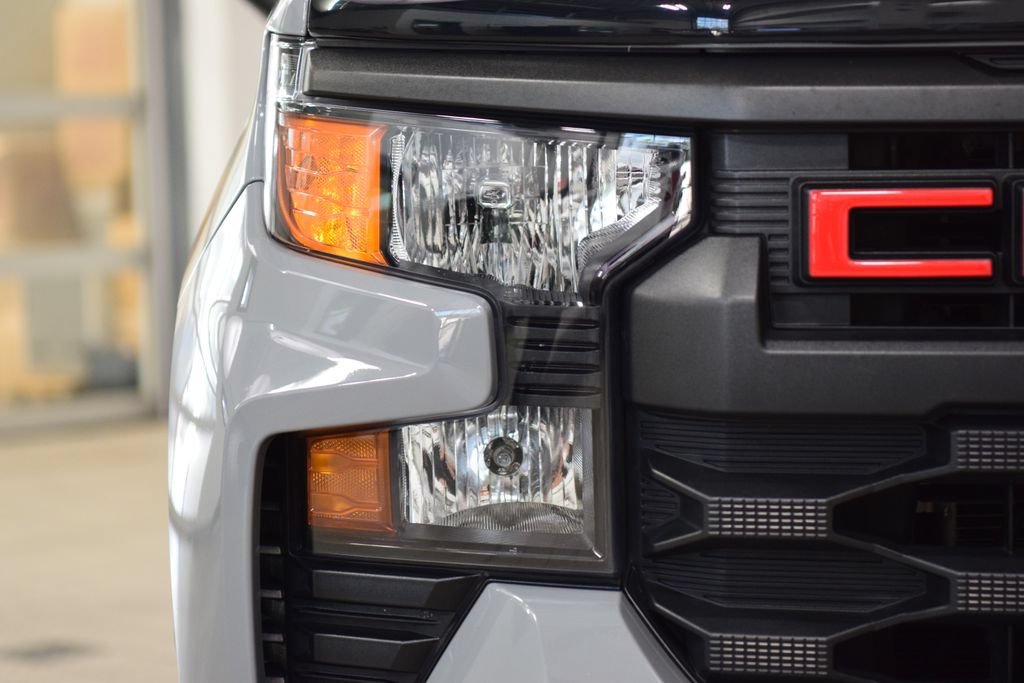 Used 2024 Chevrolet Silverado 1500 Custom w/ LPO, Dark Essentials Package AWD/4WD image 12