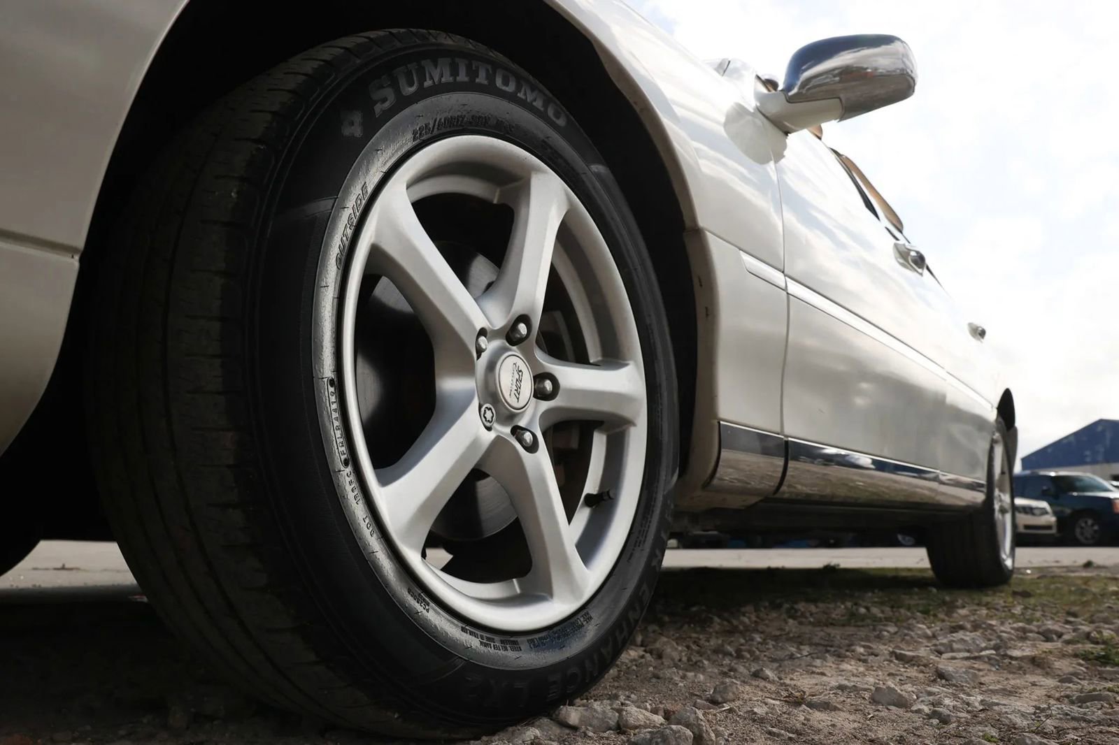 Used 2003 Lincoln Town Car Executive image 21