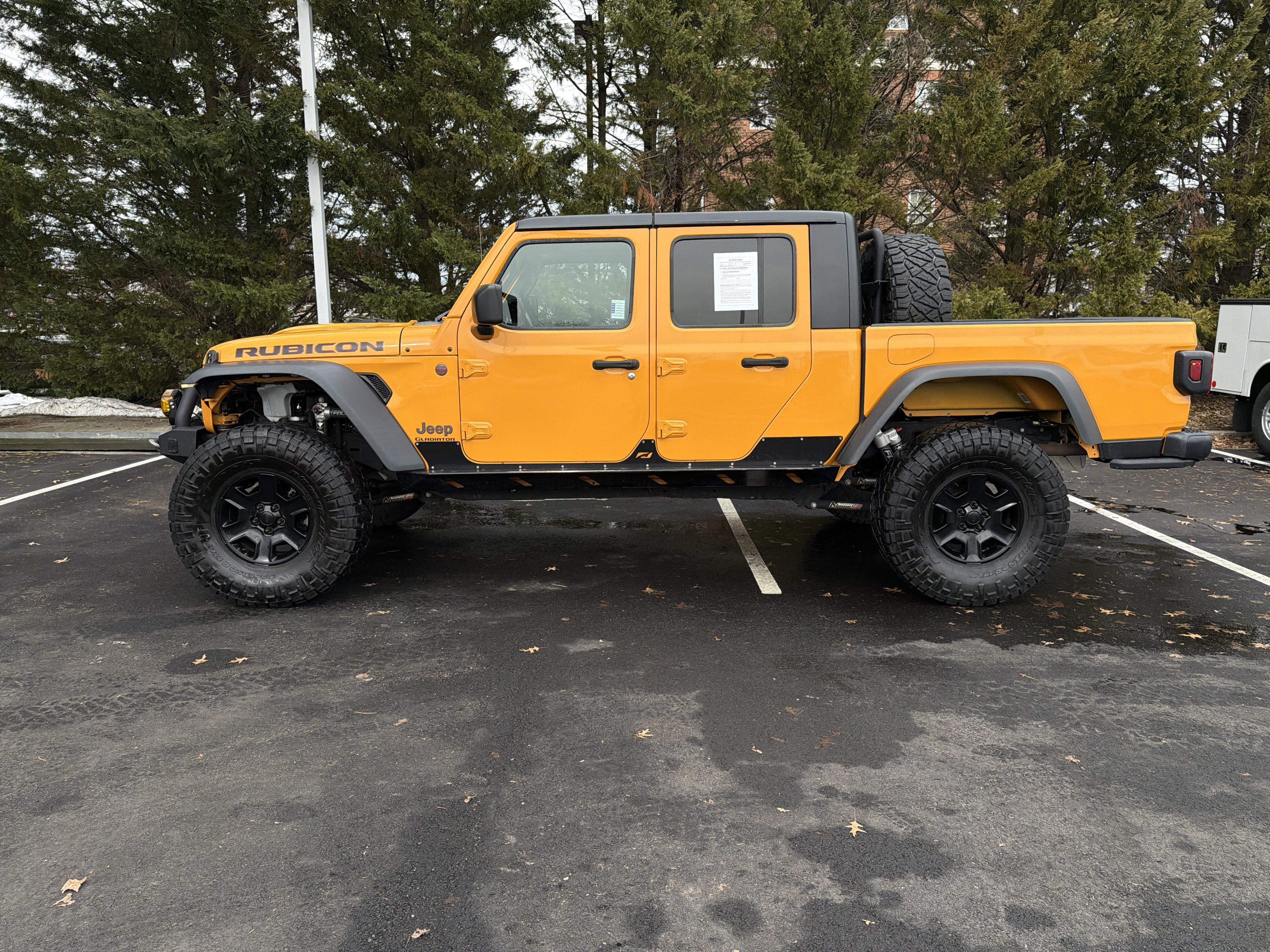 Used 2021 Jeep Gladiator Rubicon w/ Cold Weather Group image 7
