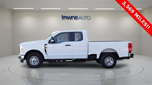 Used 2023 Ford F250 XL w/ XL Chrome Package image 7