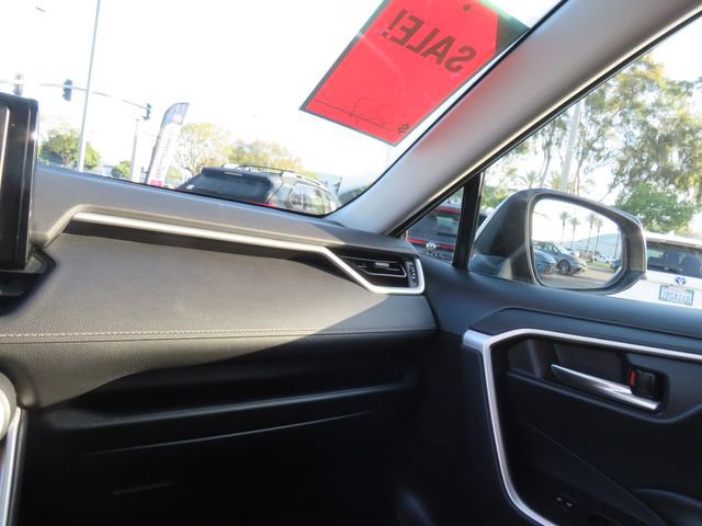 Used 2019 Toyota RAV4 XLE w/ Convenience Package image 29