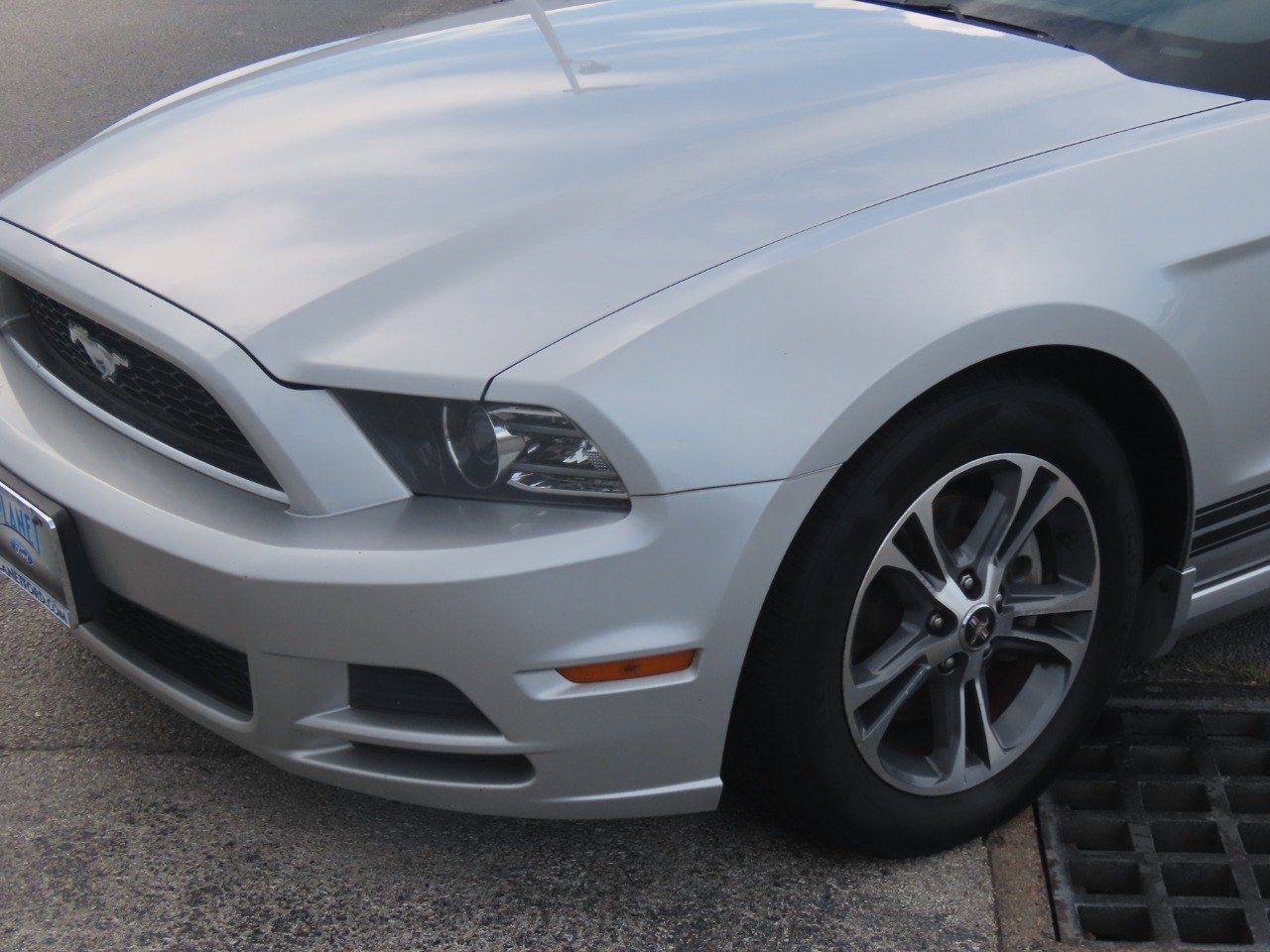 Used 2014 Ford Mustang Premium w/ Comfort Package RWD image 3