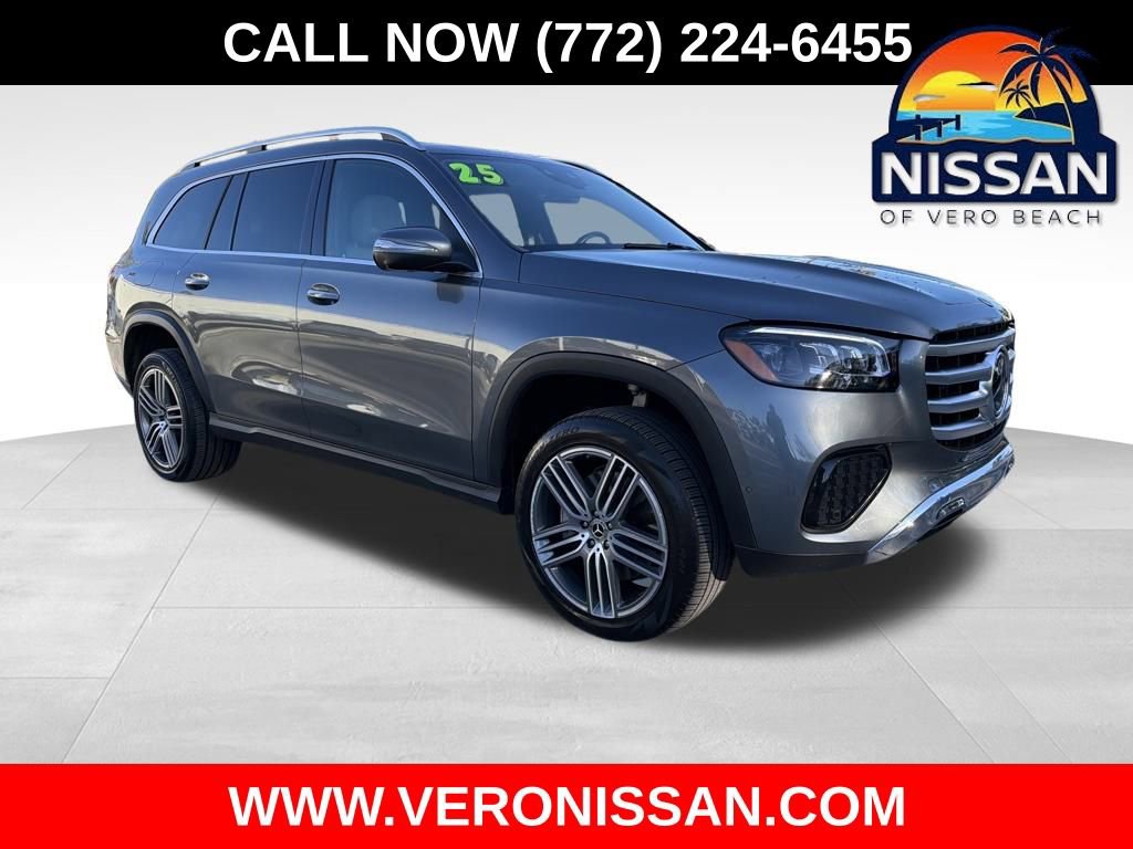 Used 2025 Mercedes-Benz GLS 450 4MATIC image 1