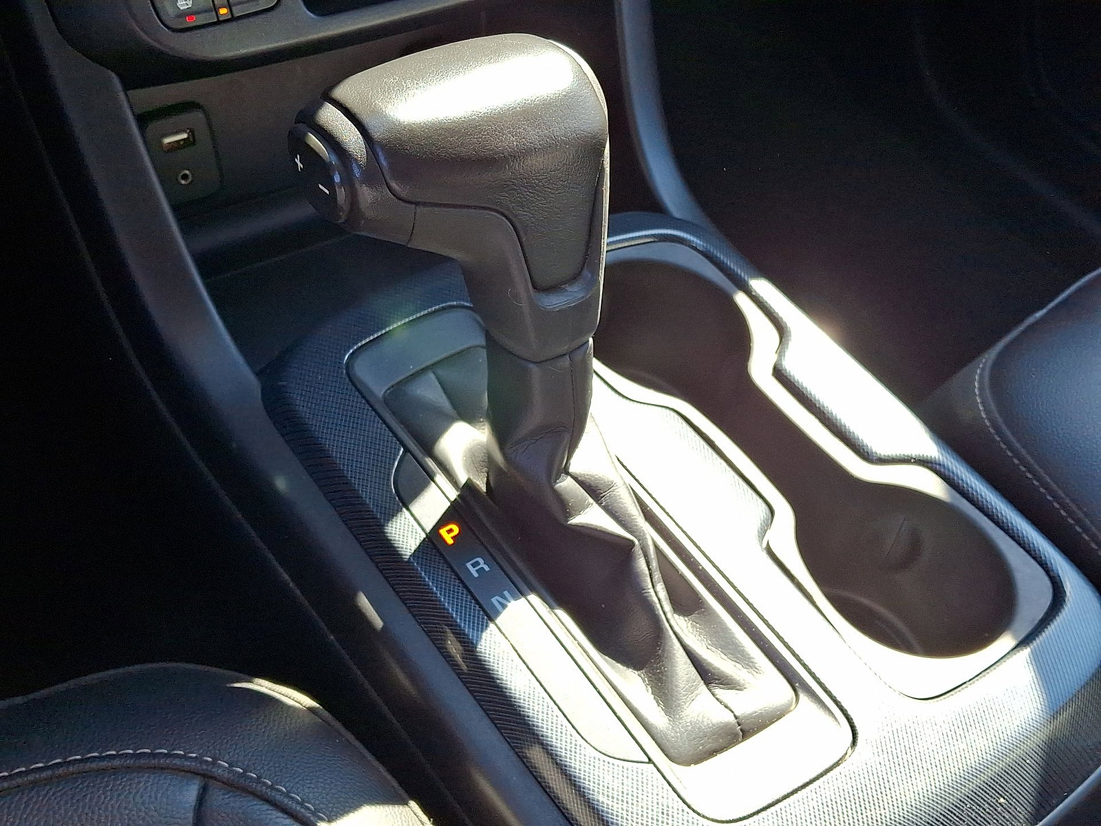 Used 2018 Chevrolet Colorado Z71 AWD/4WD image 18